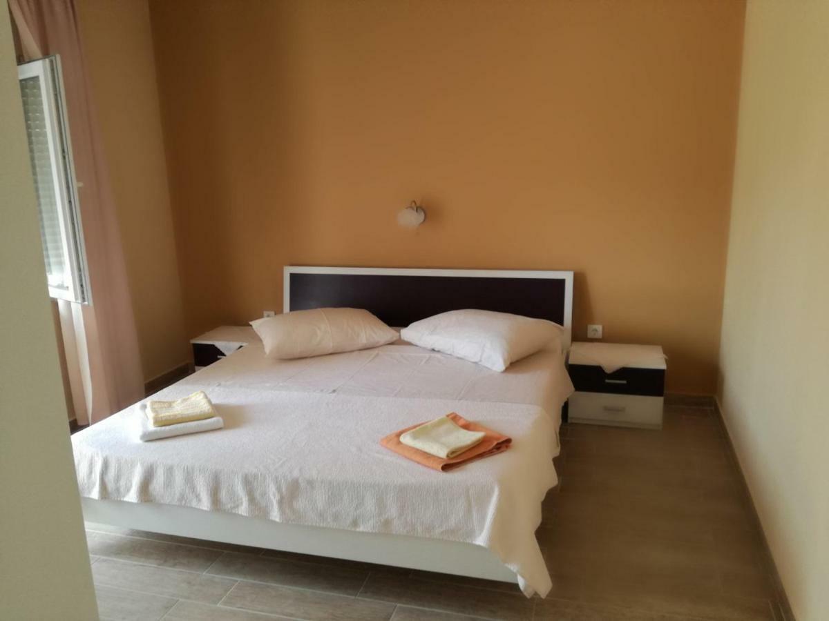 Mundanije Feel Good Apartment מראה חיצוני תמונה